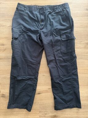 Dickies Black Men's Cargo Pants with Utility Pockets